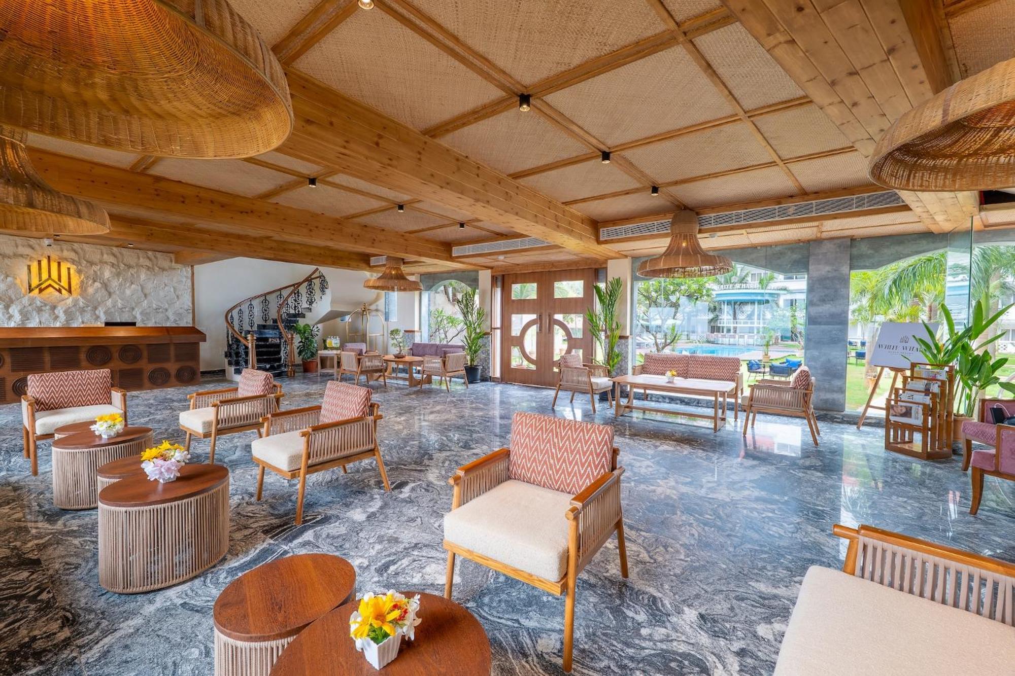 White Wharf Beach Resort Morjim Goa ภายนอก รูปภาพ